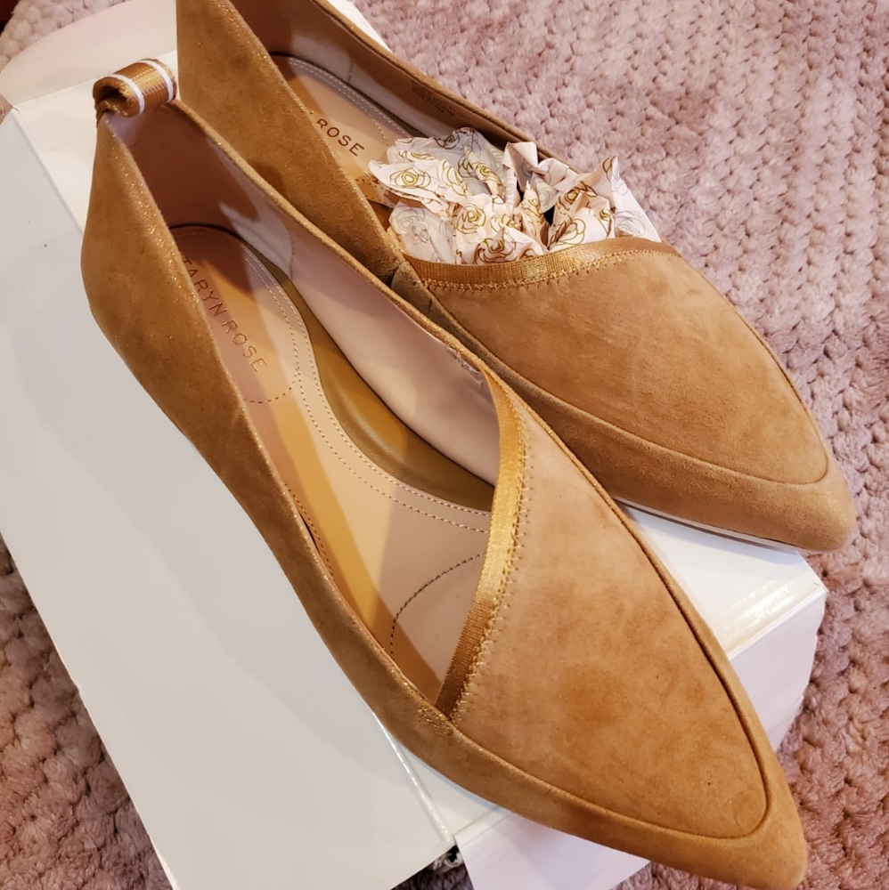 Taryn Rose Suede Size 10
